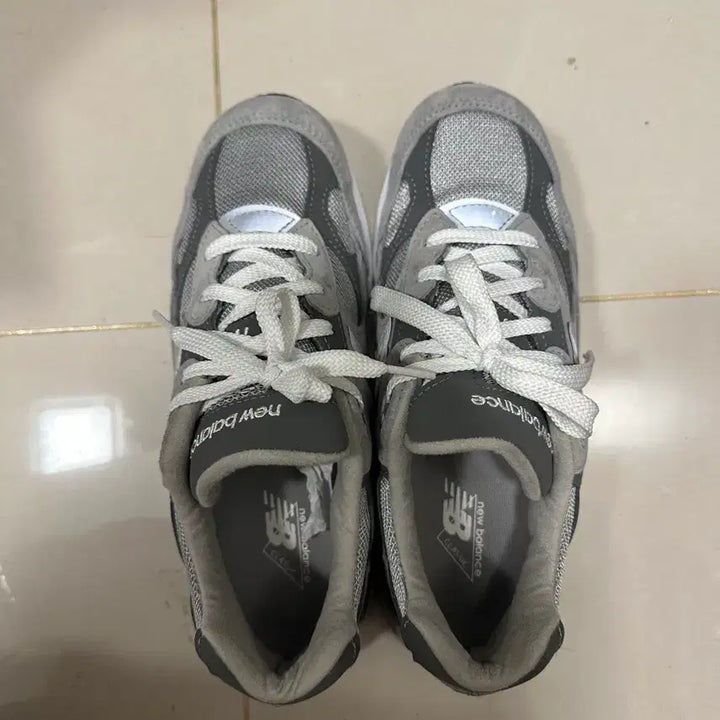 [BUNJANG] New Balance 992 Gray Sneakers / 뉴발란스 992 그레이 스니커즈