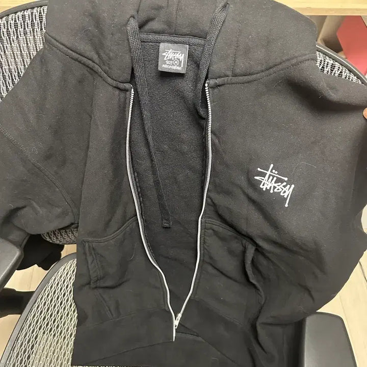 [BUNJANG] Stussy Hoodie Zip-up (M-L) / 스투시 후드집업 사이즈 M-L 팝니다