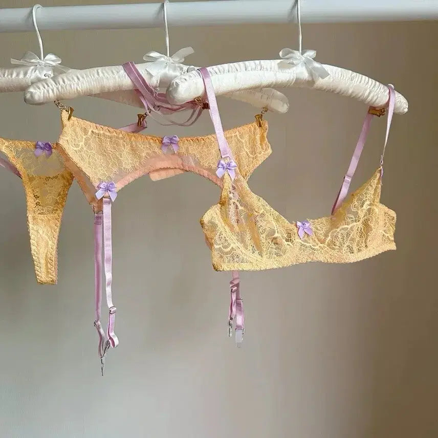 [BUNJANG] Lace Lingerie Set / 레이스 란제리 속옷 세트 (브라/팬티/가터벨트)