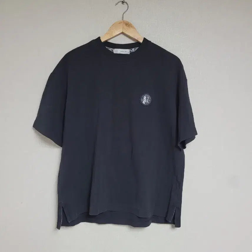 [BUNJANG] Magnum Horse Print Black T-shirt / 매그넘 Magnum 말 프린팅 반팔 티셔츠 블랙.95