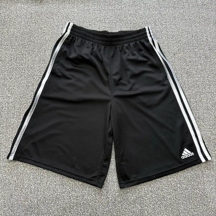 [BUNJANG] Adidas 3-Stripes Training Shorts / M 아디다스 3선 트레이닝 숏 팬츠 반바지
