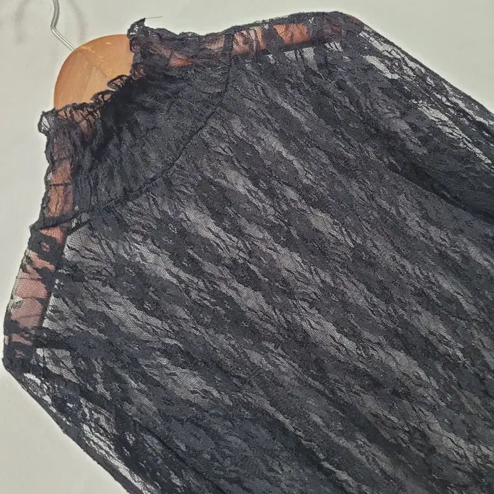 [BUNJANG] Black Lace See-Through High Neck Blouse / 블랙 레이스 시스루 긴팔 블라우스