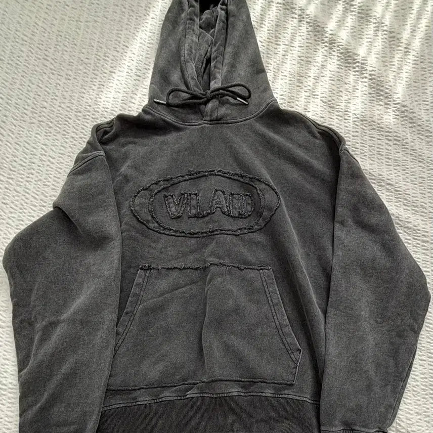 [BUNJANG] Dimitri Black Hoodie / 디미트리블랙 후드티 상품 설명,상점 설명 읽어주세요