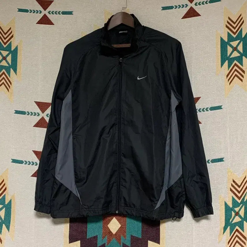 [BUNJANG] Nike Windbreaker Jacket / 나이키 바람막이 M