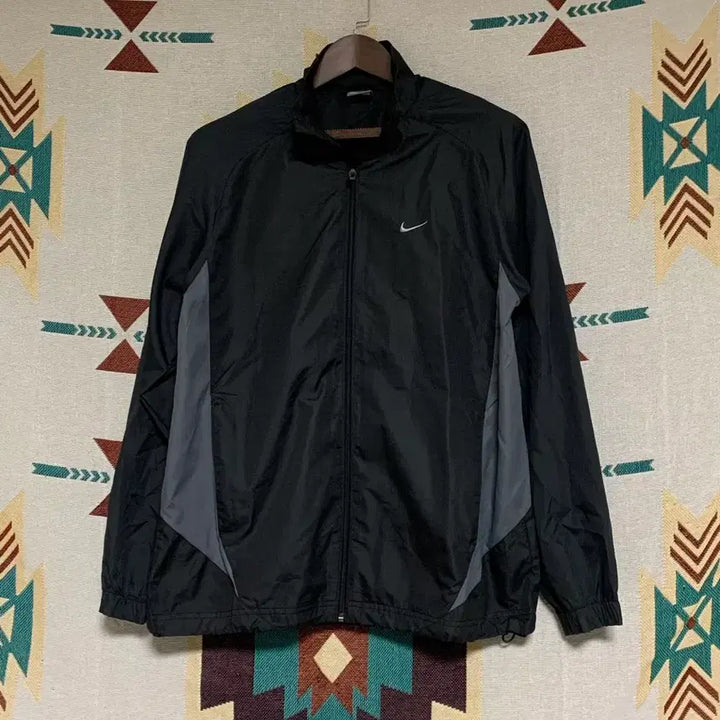 [BUNJANG] Nike Windbreaker Jacket / 나이키 바람막이 M