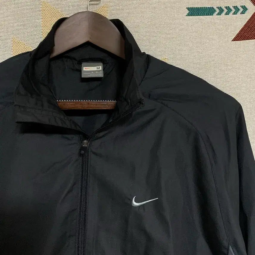 [BUNJANG] Nike Windbreaker Jacket / 나이키 바람막이 M
