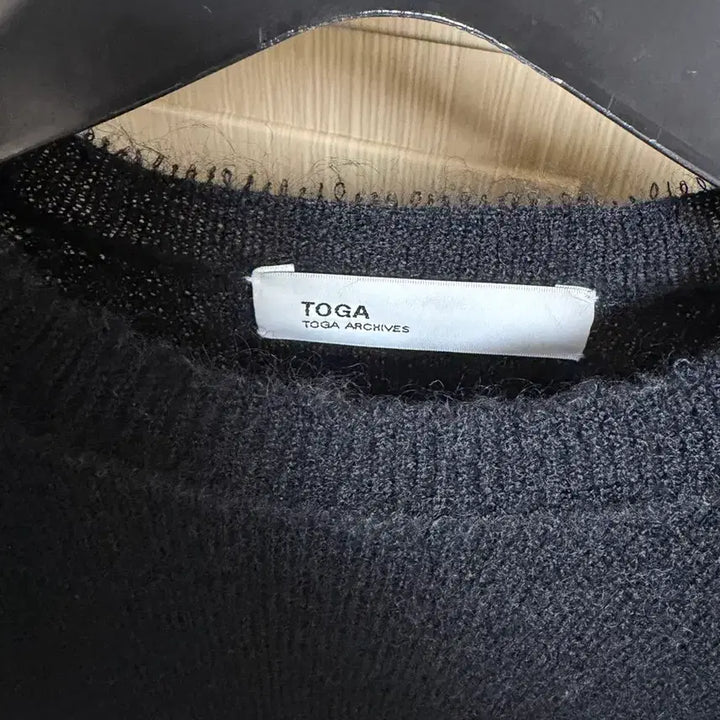 [BUNJANG] Toga Archive Cutout Knit Top / 토가 아카이브 니트 38