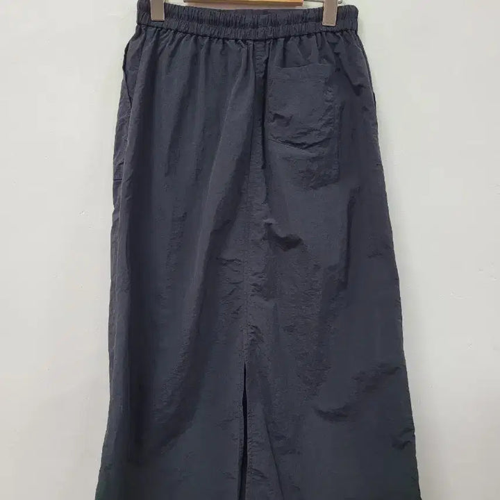 [BUNJANG] BAY LEAF Black Long Nylon Skirt / BAY LEAF 블랙 롱 바스락 스커트