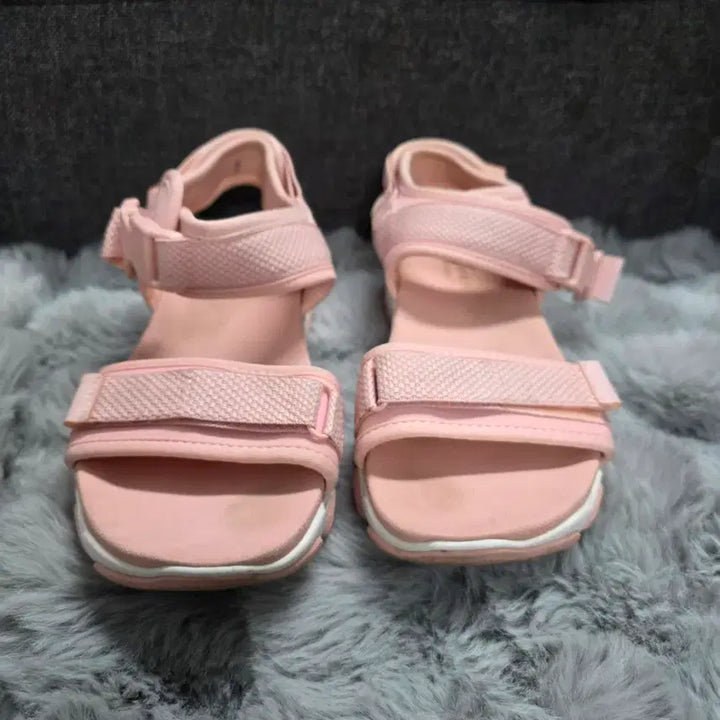 [SOLD OUT] 스케쳐스 딜라이트 샌들 240