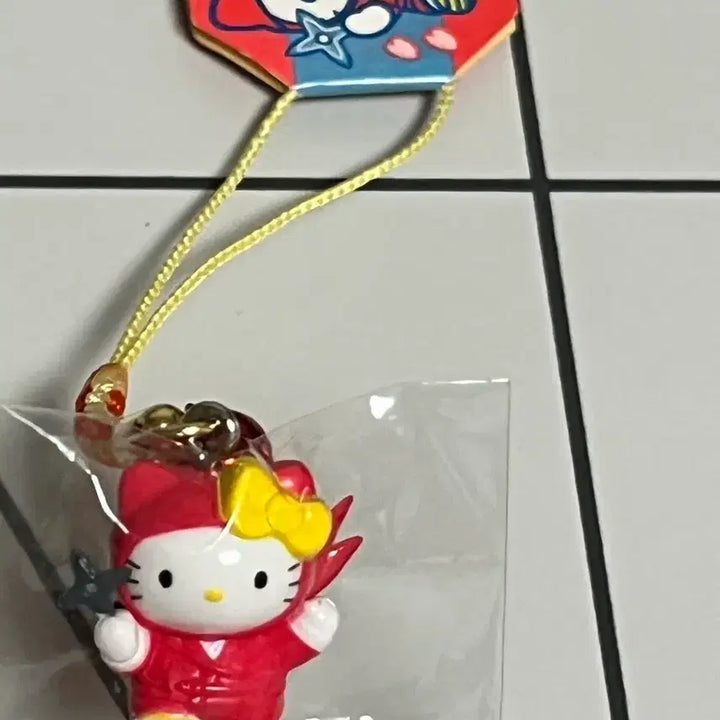 [BUNJANG] Hello Kitty Ninja Strap (2004) / 2004년 고전 닌자 키티 스트랩