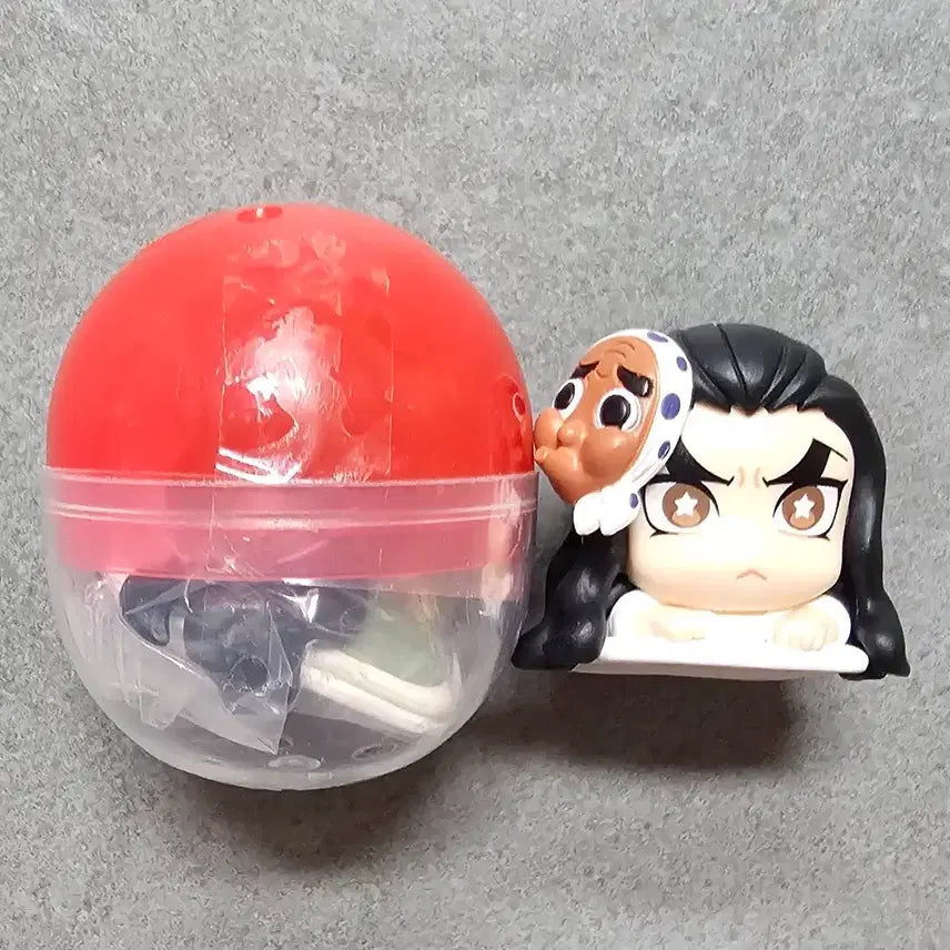 [BUNJANG] Demon Slayer Haganezuka Figure / 귀멸의 칼날 오네무탄 가챠 하가네즈카 팔아요