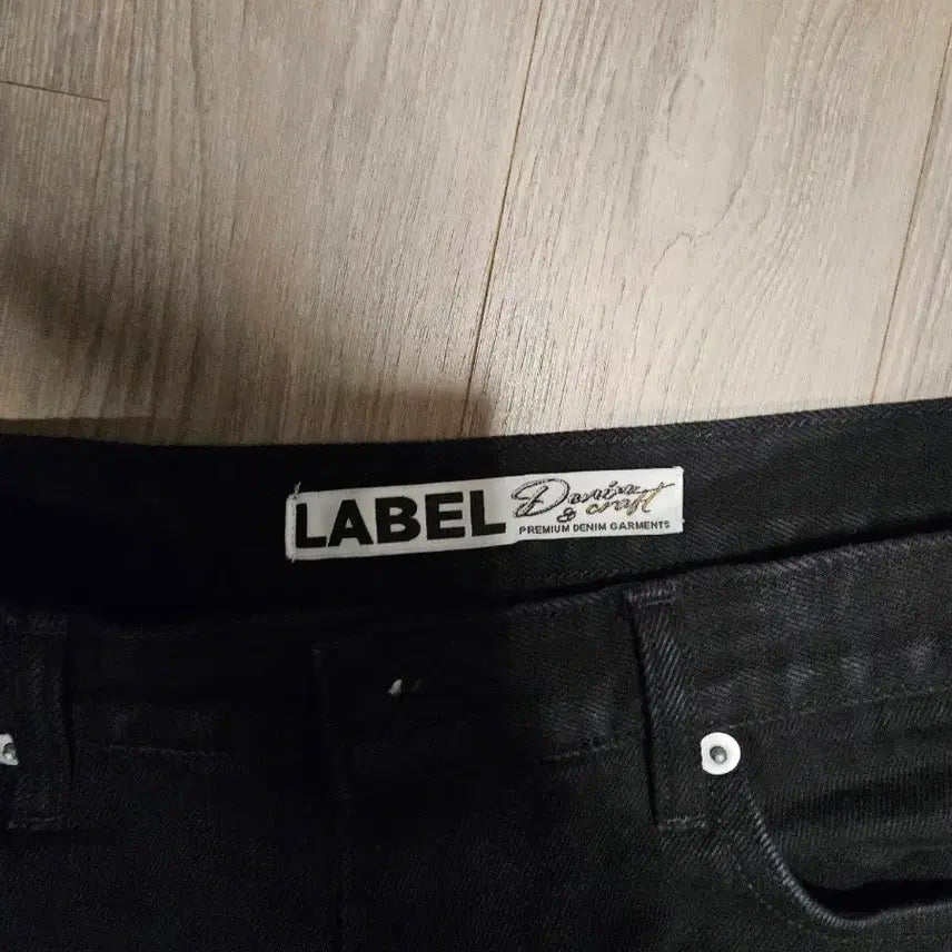 [BUNJANG] LABEL Black Washed Wide Denim Pants / 라벨 아카이브 블랙 워싱 와이드 데님 팬츠