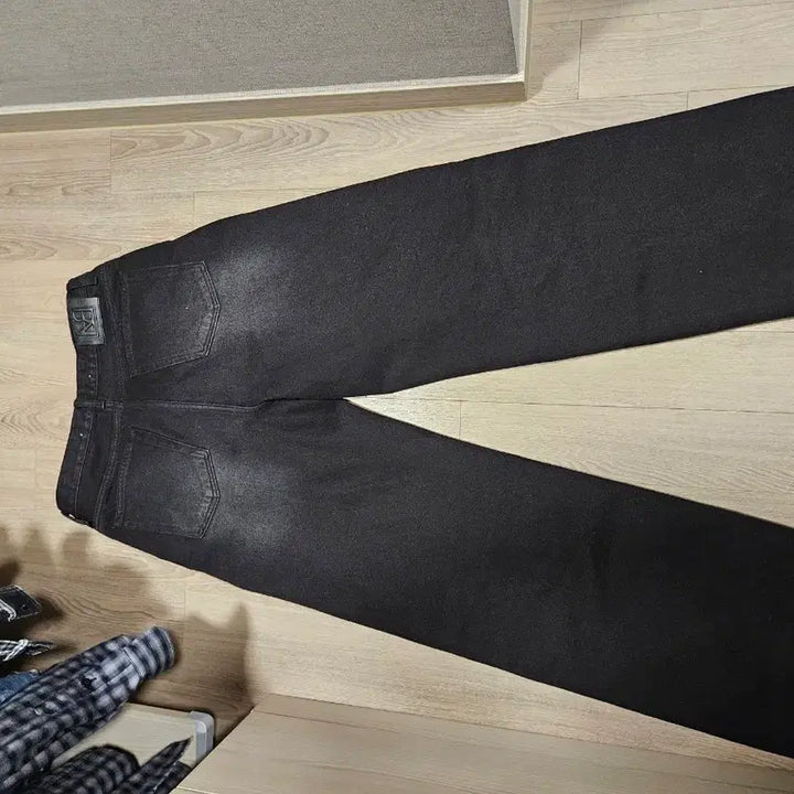 [BUNJANG] LABEL Black Washed Wide Denim Pants / 라벨 아카이브 블랙 워싱 와이드 데님 팬츠