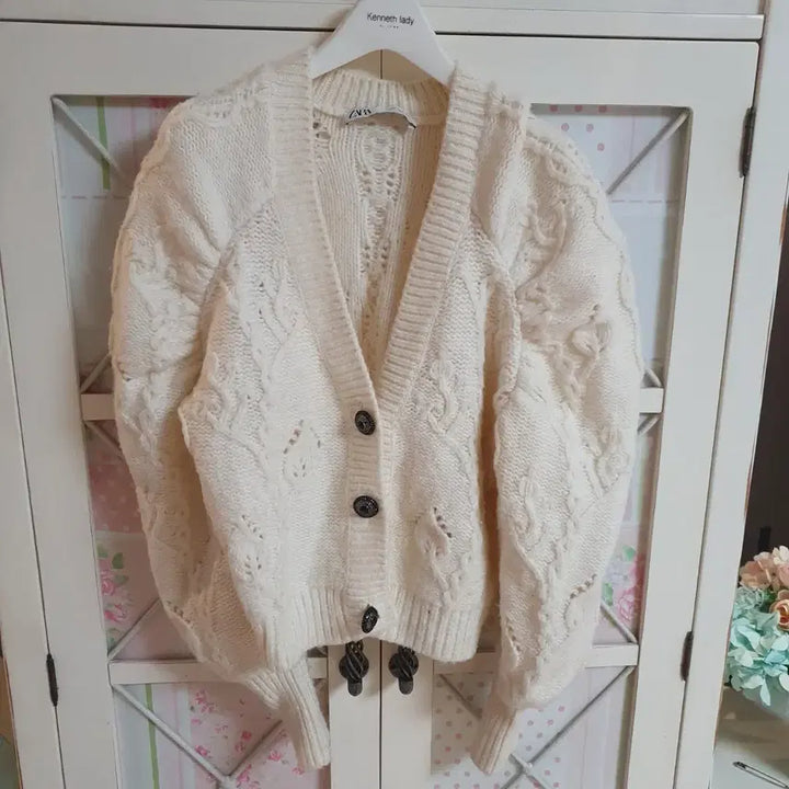 [BUNJANG] ZARA Knit Cardigan (55-66) / 자라 니트 스웨터 가디건/55-66