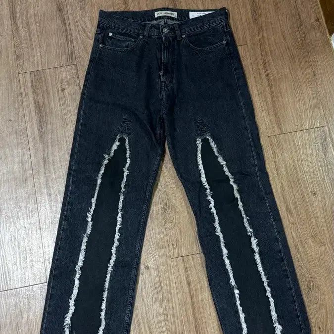 [SOLD OUT] 아워레가시 데님 컷아웃 블랙진