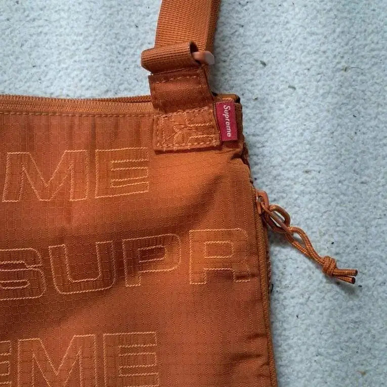 [BUNJANG] Supreme Orange Sacoche Crossbody Bag / 슈프림 오렌지 사코슈백 크로스백