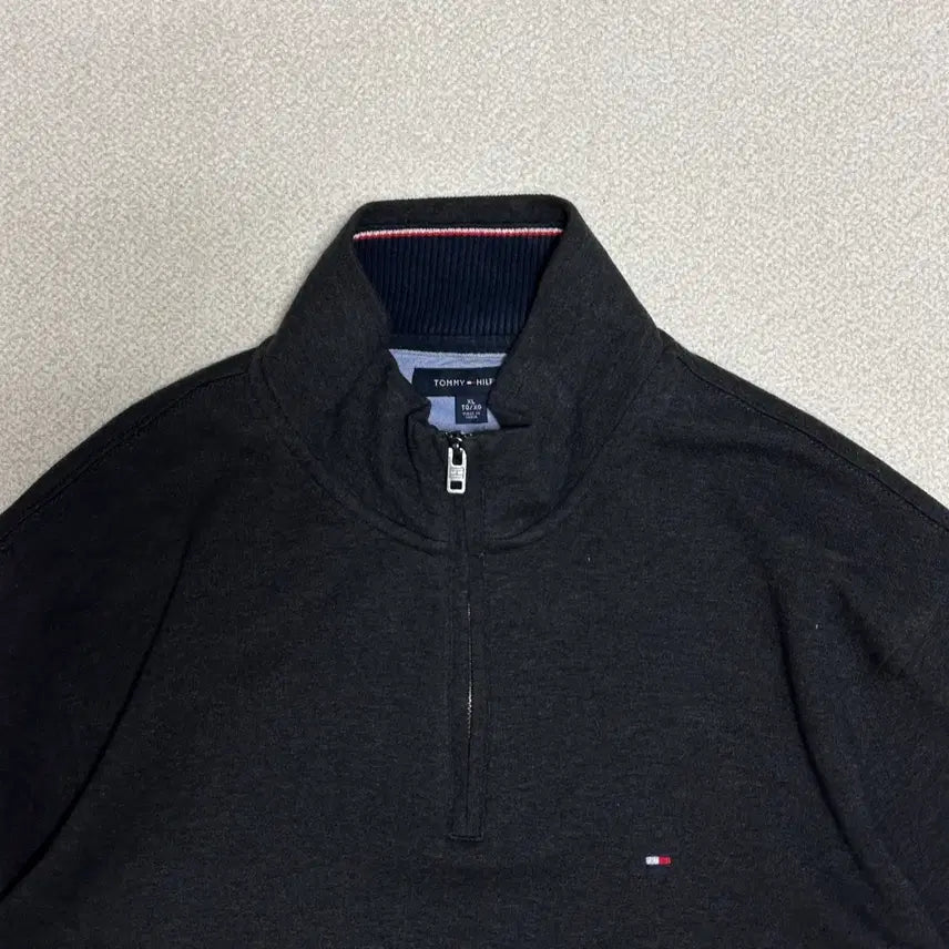 [BUNJANG] Tommy Hilfiger Pullover Sweatshirt / 타미힐피거 풀오버 스웨트셔츠