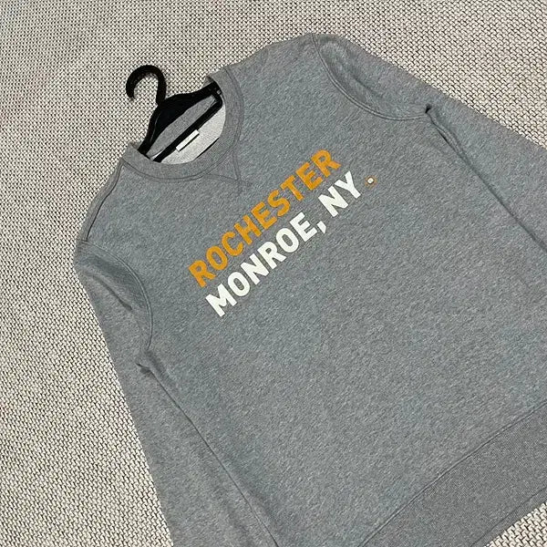 [BUNJANG] Jill Stuart New York Round Neck Sweatshirt / S 질스튜어트 뉴욕 라운드 맨투맨 N.5277