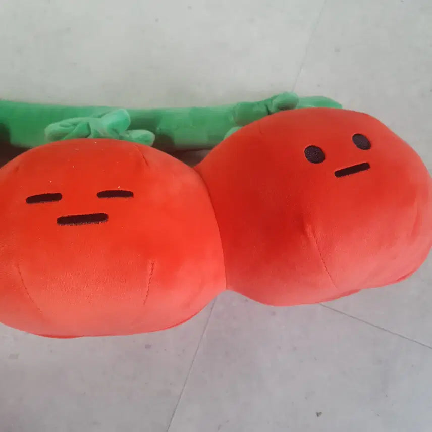 [BUNJANG] 055 Tomato Doll Mascot Figure / 인형 055 방울 토마토  인형 캐릭터 장난감 피규어 마스코트
