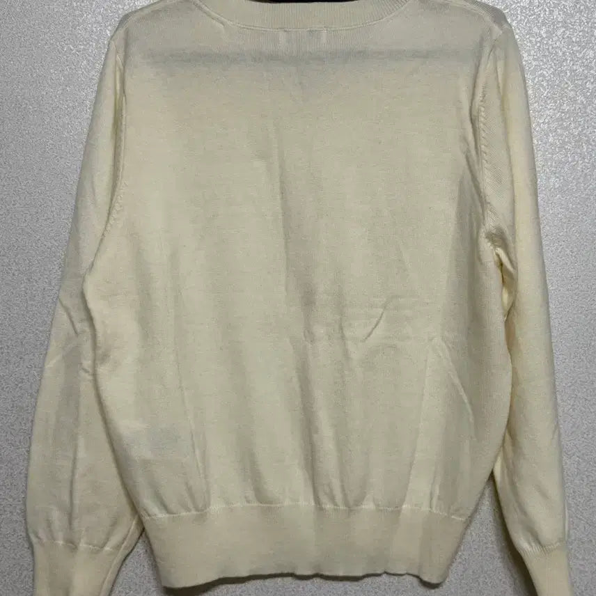 [BUNJANG] Lilly &amp; Co V-Neck Wool Knit Cream Sweater / 새상품 66-77 리리앤코 브이넥 울 니트 크림색상 봄니트 에이블리니트