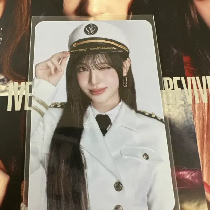 [BUNJANG] IVE Liz Fan-Con Official Photocard / 아이브 팬콘 트레카 리즈 컨포