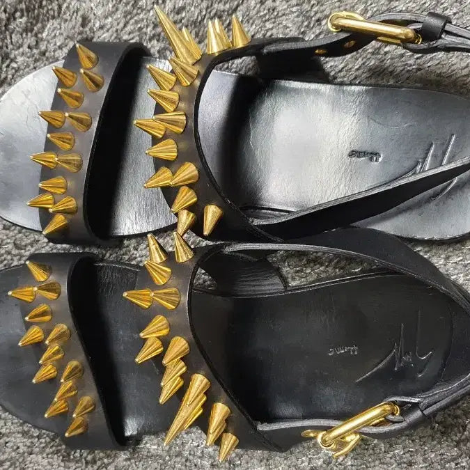[BUNJANG] Giuseppe Zanotti Spike Flat Sandals / 주세페 자노티  스파이크 플랫 샌들