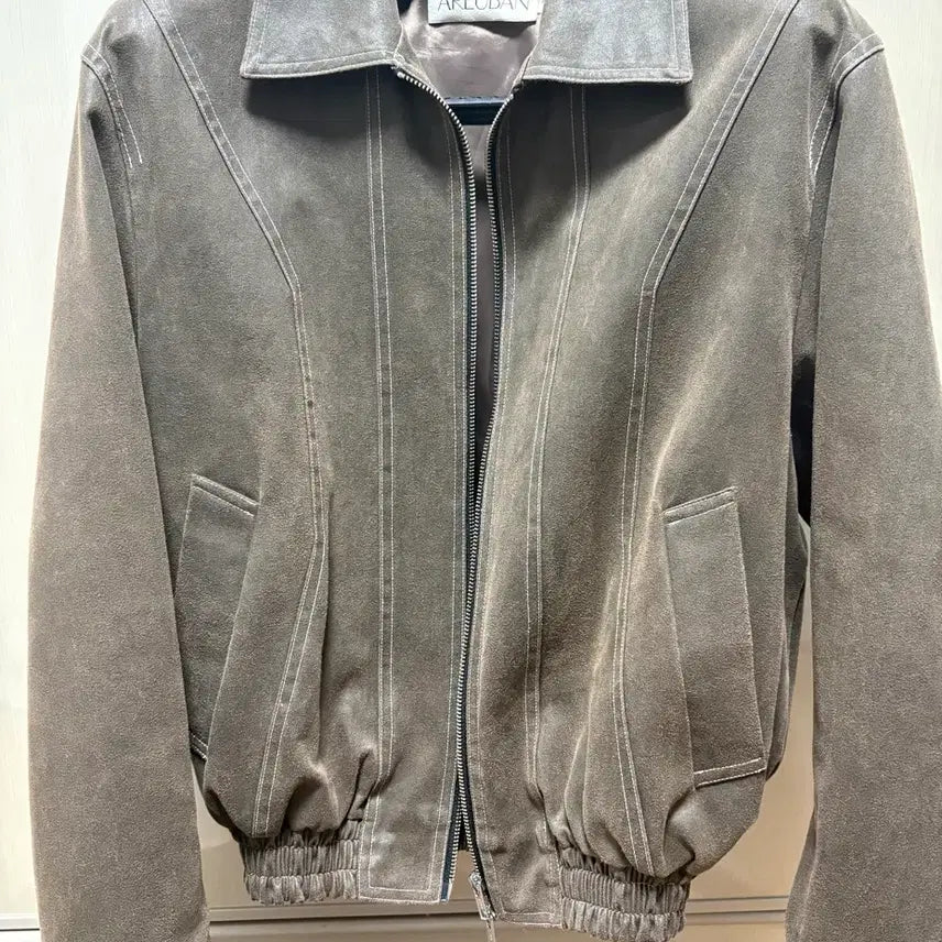 [BUNJANG] Arvan Peace Crack Suede Jacket - Beige / 아르반 피스 크랙 스웨이드 자켓_베이지(2size)