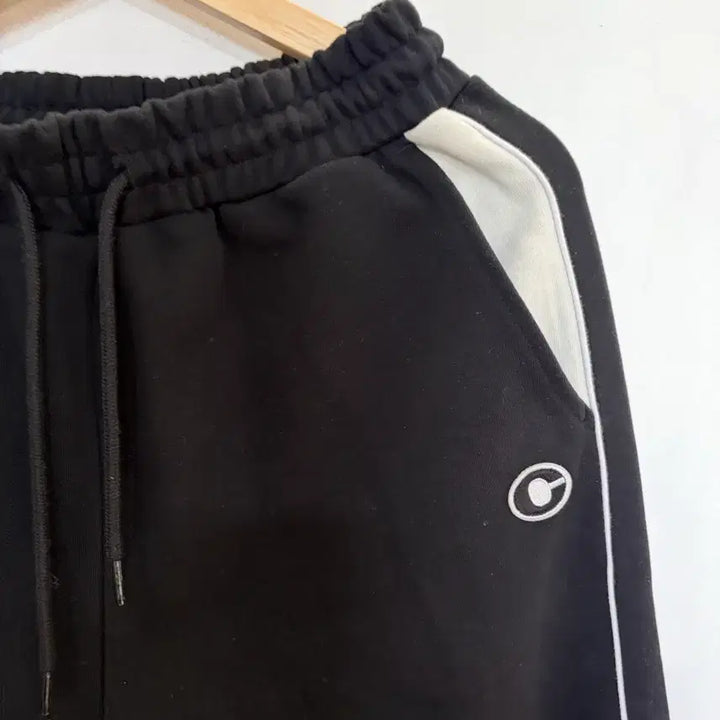 [BUNJANG] Code:Graphy Training Pants / 코드그라피 트레이닝팬츠