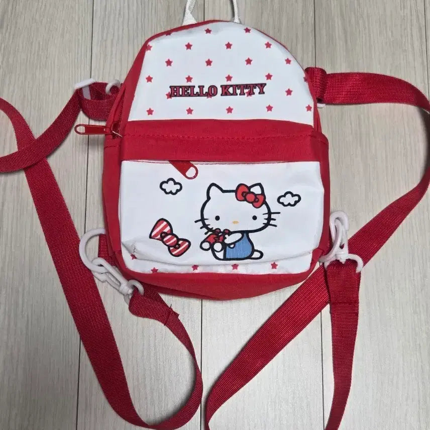 [BUNJANG] Sanrio Hello Kitty Retro Mini Backpack / 헬로키티 미니 백팩 판매 (산리오 레트로 키티 가방)