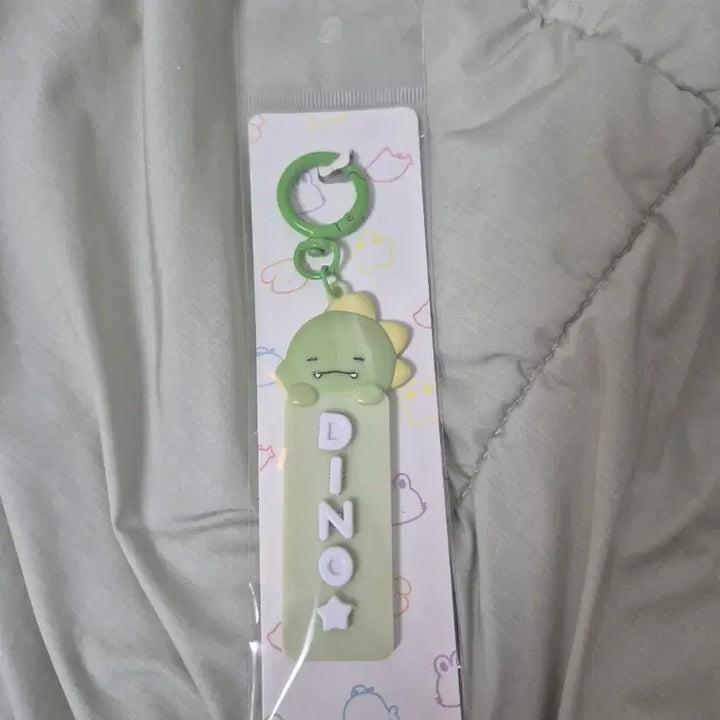 [BUNJANG] Dinosaur Initial Keyring / 공룡 이니셜 키링 팔아요