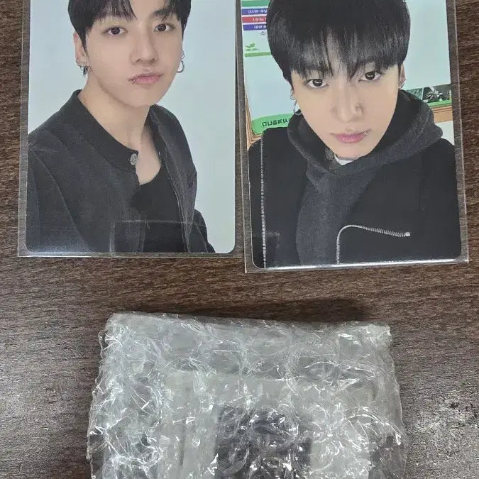 [BUNJANG] BTS Jungkook Arirang Weverse POB Photocard Set &amp; Film Keyring / BTS 아리랑 위버스 특전 정국 A 포카 B 포카 필름 키링
