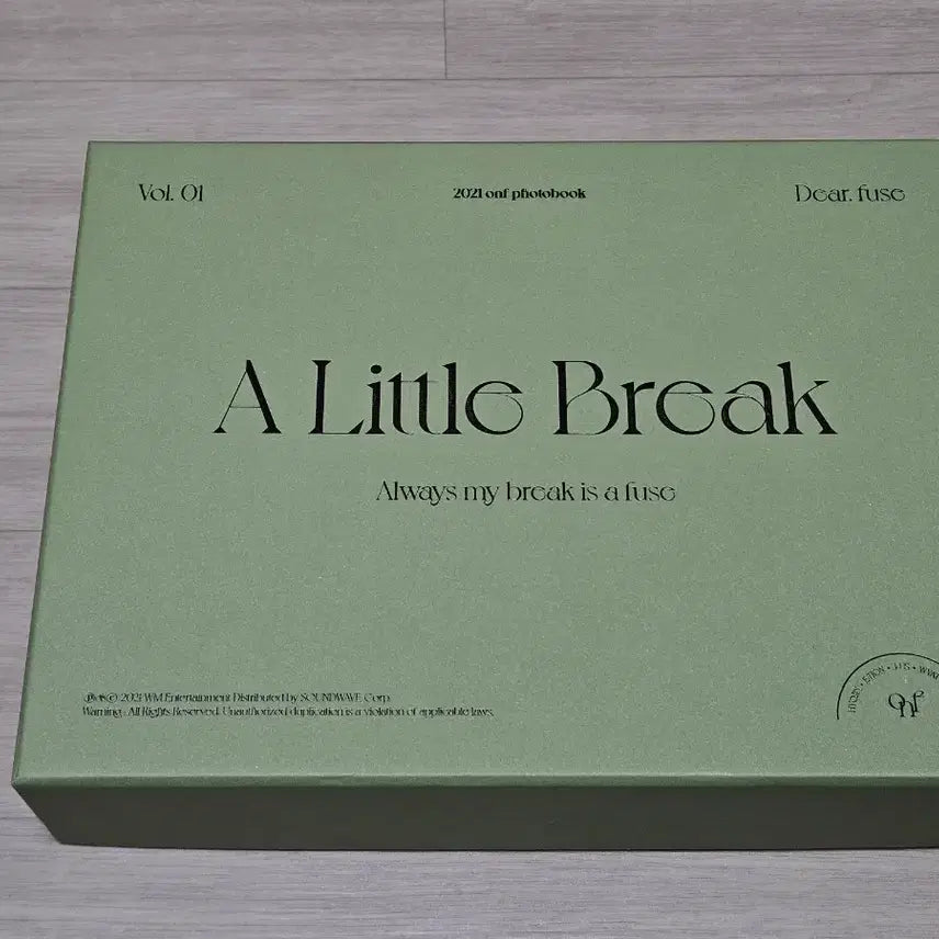 [BUNJANG] ONF A Little Break Photobook / 온앤오프 2021 포토북 A Little Break