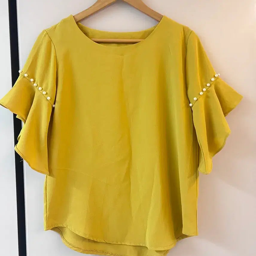 [BUNJANG] Mustard Pearl Point Blouse / 머스타드 진주 포인트 블라우스