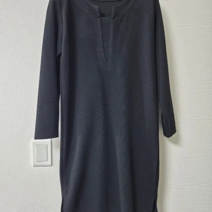 [BUNJANG] Black Knit Long Dress / 블랙 색상의 니트 롱 원피스입니다55