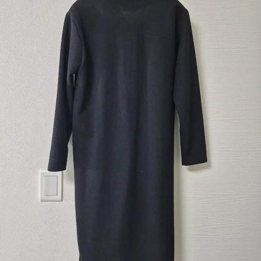 [BUNJANG] Black Knit Long Dress / 블랙 색상의 니트 롱 원피스입니다55