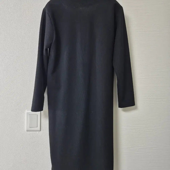 [BUNJANG] Black Knit Long Dress / 블랙 색상의 니트 롱 원피스입니다55