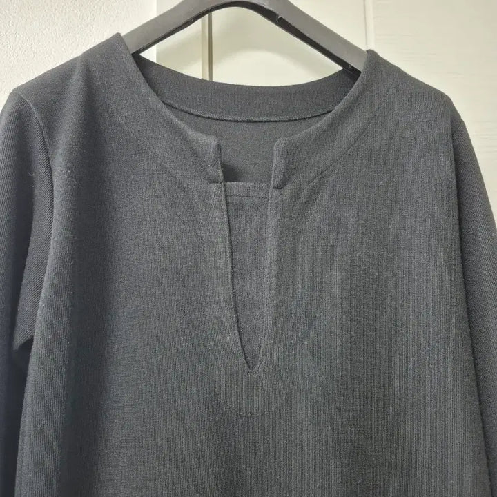 [BUNJANG] Black Knit Long Dress / 블랙 색상의 니트 롱 원피스입니다55