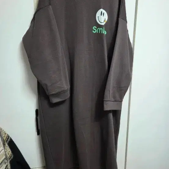[BUNJANG] Smile Printed Long Dress - Brown / 스마일 프린팅 롱 원피스 브라운