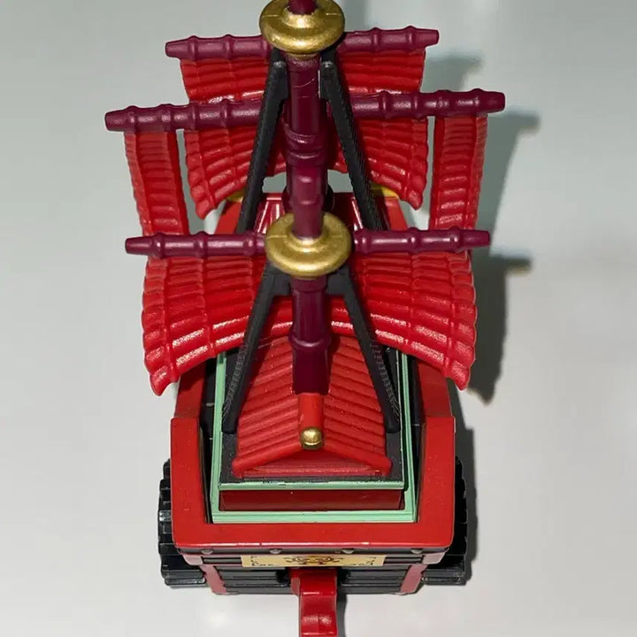 [BUNJANG] POPMART Perfume Yuda Pirate Ship Figure / POPMART 팝마트 원피스 그랜드 라인 배 시리즈 해적선 퍼퓸유다
