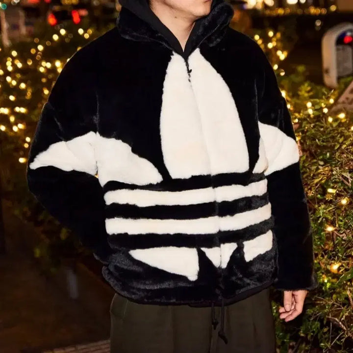 [BUNJANG] Adidas Big Trefoil Faux Fur Jacket Black / [ KR XL ] 아디다스 빅트레포일 퍼 자켓 블랙 HC0323