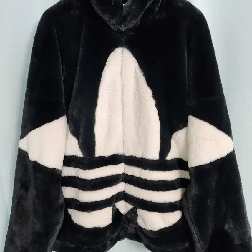 [BUNJANG] Adidas Big Trefoil Faux Fur Jacket Black / [ KR XL ] 아디다스 빅트레포일 퍼 자켓 블랙 HC0323