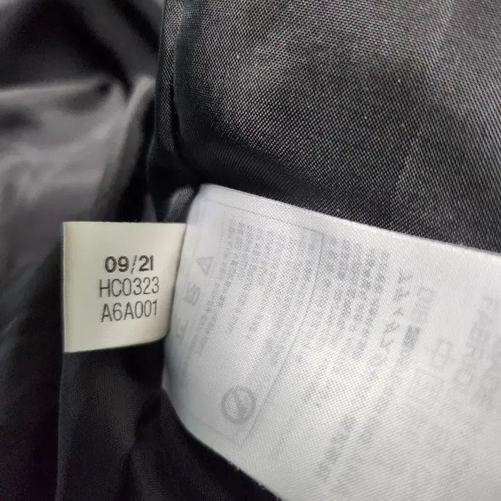 [BUNJANG] Adidas Big Trefoil Faux Fur Jacket Black / [ KR XL ] 아디다스 빅트레포일 퍼 자켓 블랙 HC0323