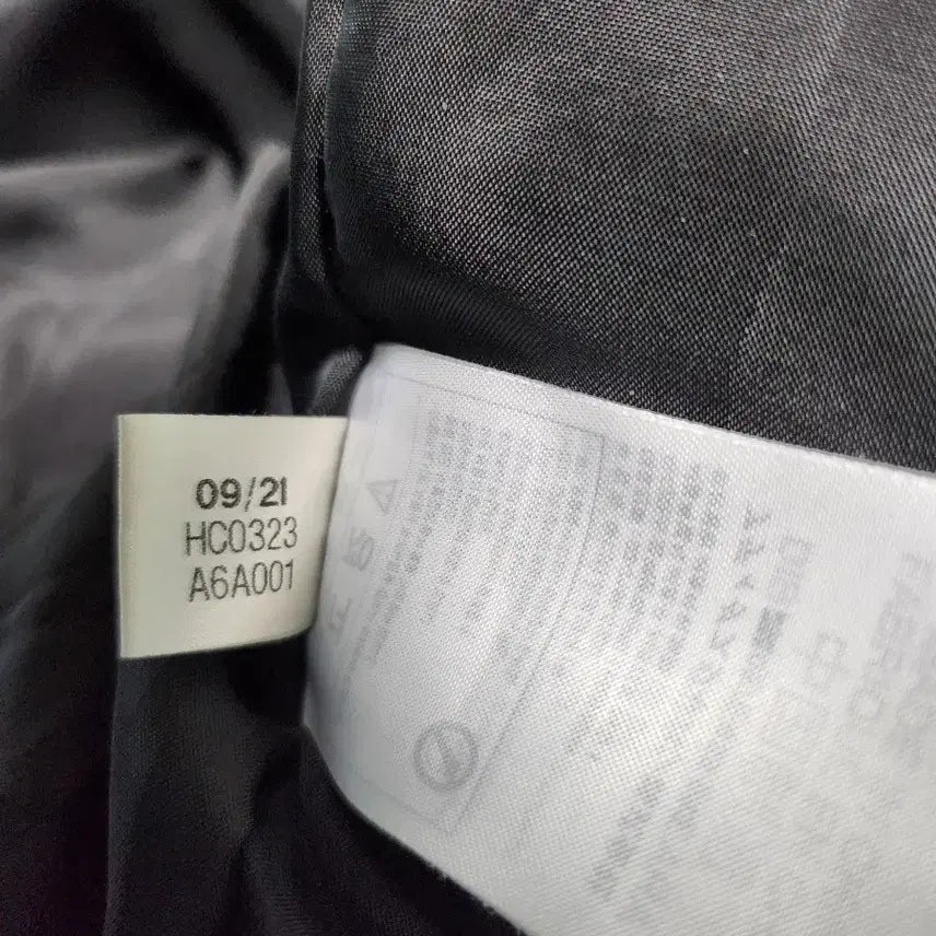 [BUNJANG] Adidas Big Trefoil Faux Fur Jacket Black / [ KR XL ] 아디다스 빅트레포일 퍼 자켓 블랙 HC0323