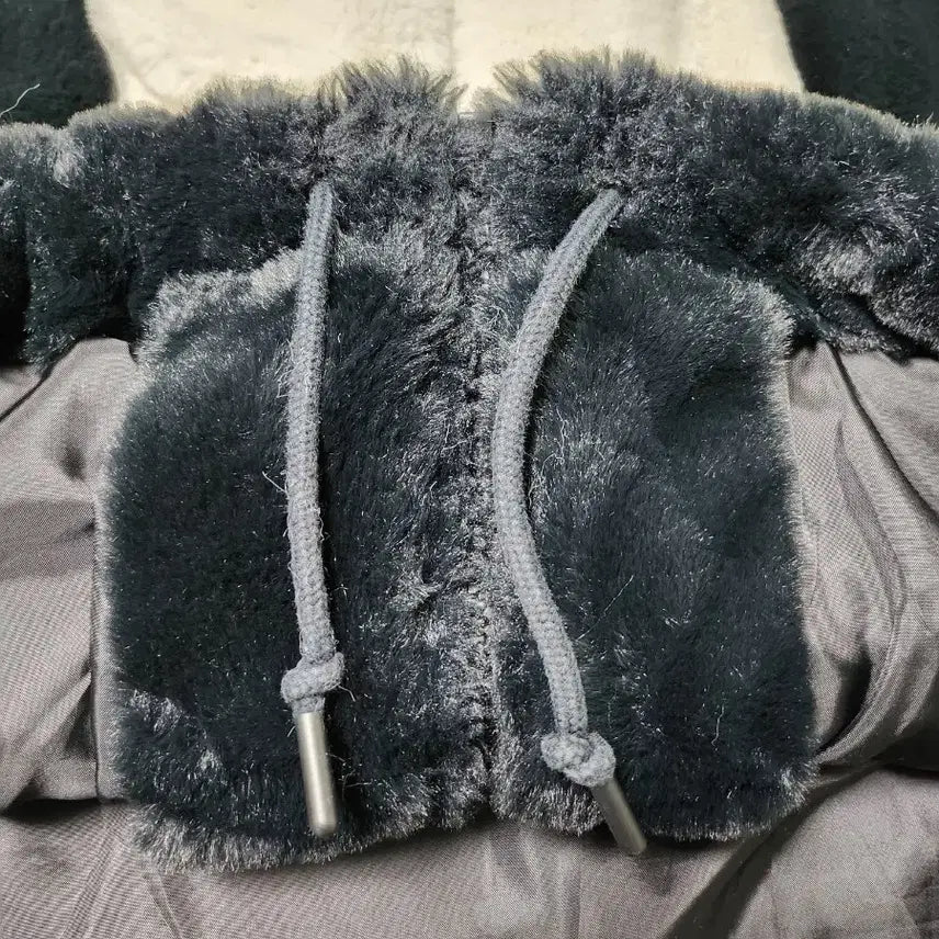 [BUNJANG] Adidas Big Trefoil Faux Fur Jacket Black / [ KR XL ] 아디다스 빅트레포일 퍼 자켓 블랙 HC0323