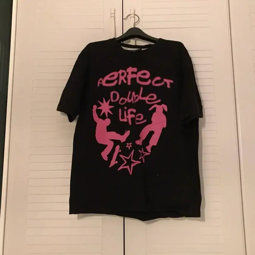 [BUNJANG] Love Is True DN Board Tee Black / 러브이즈트루 DN BOARD TEE BLACK