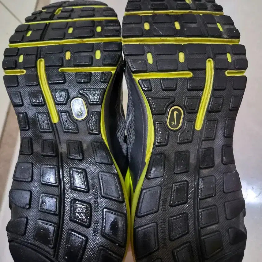 [BUNJANG] Nike Excellerate 2 Running Shoes / 나이키 Excellerate 2 런닝화 판매