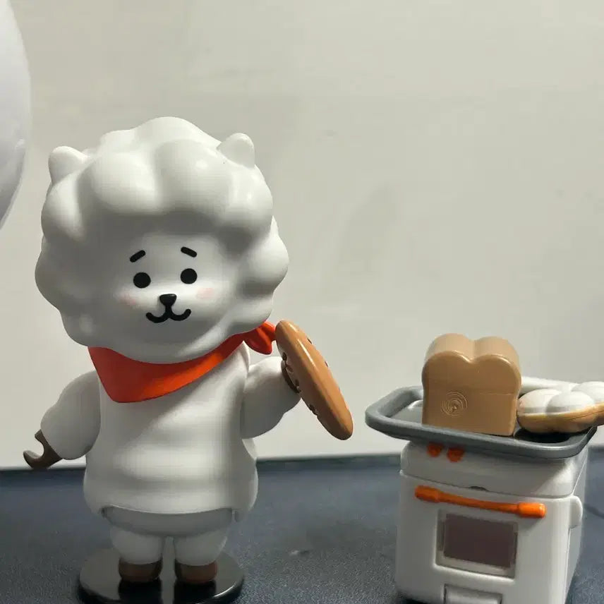 [BUNJANG] BT21 RJ Figure Set / BT21 알제이 피규어 세트