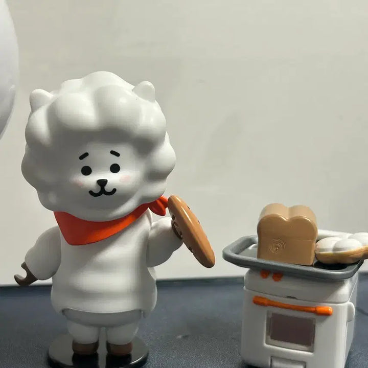 [BUNJANG] BT21 RJ Figure Set / BT21 알제이 피규어 세트