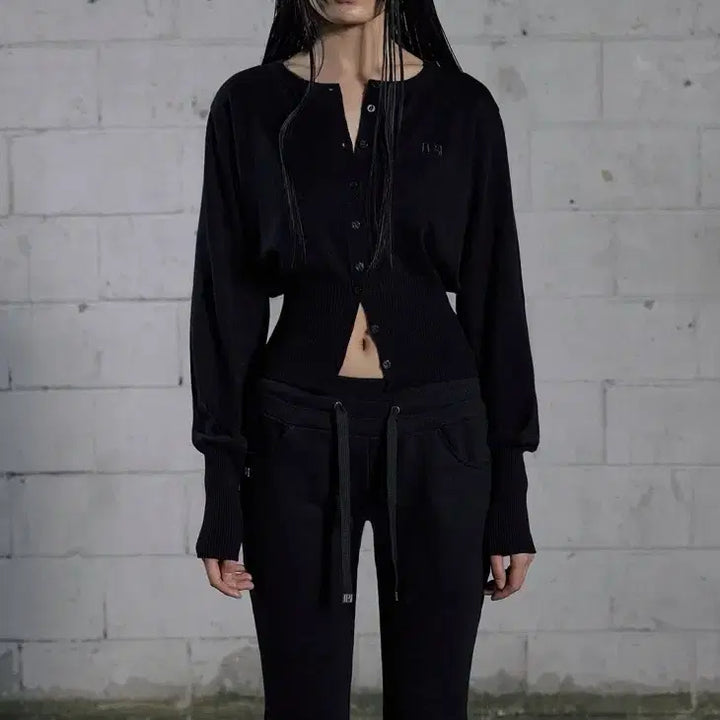 [BUNJANG] Bohemian Seoul Essential Round Neck Cardigan Black / 보헤미안서울 에센셜 라운드 넥 가디건 블랙 보헴서