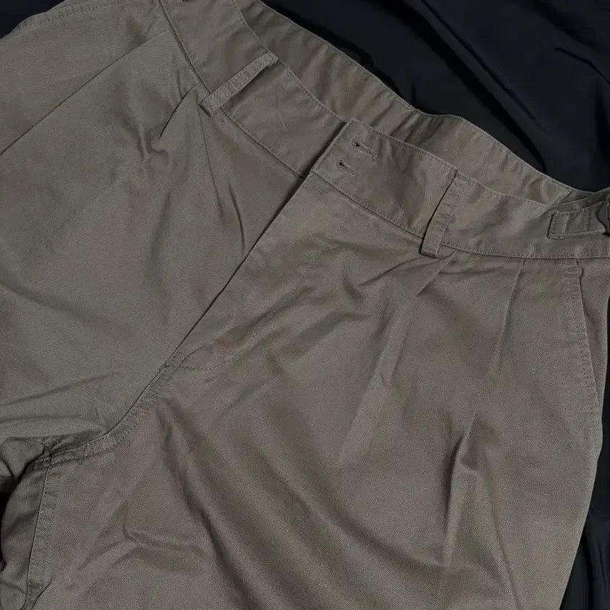 [BUNJANG] Anotheroffice Santiago Chino Dark Mink Trousers / 어나더오피스 23AW 산티아고 치노 다크밍크 04